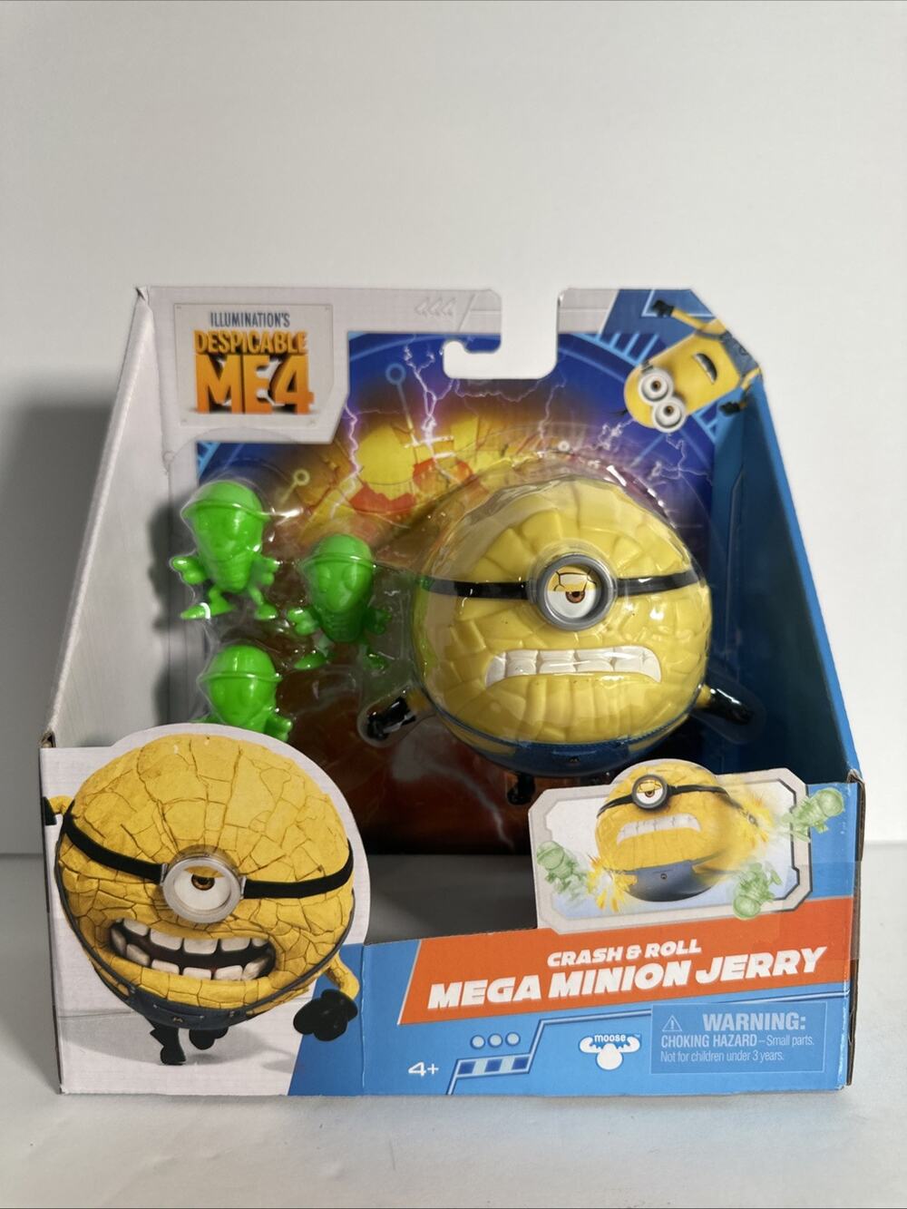 Despicable Me 4 Jerry Mega Minion Crash & Roll Figure with 3 roaches toys NEW